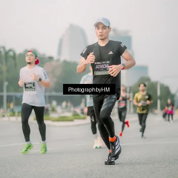 Runner Photo 6743738