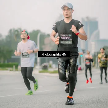 Runner Photo 6743745