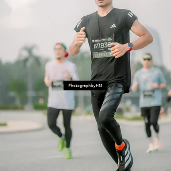 Runner Photo 6743747