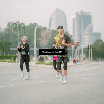 Runner Photo 6743764