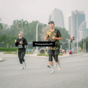 Runner Photo 6743768