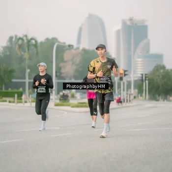 Runner Photo 6743775