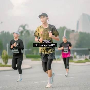 Runner Photo 6743780