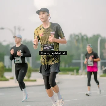Runner Photo 6743787