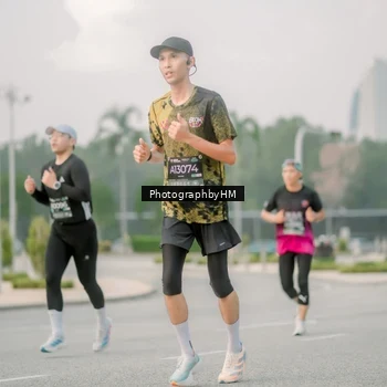 Runner Photo 6743788