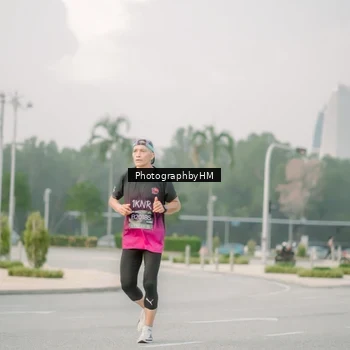 Runner Photo 6743789