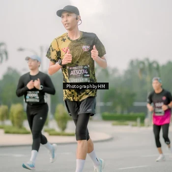 Runner Photo 6743790