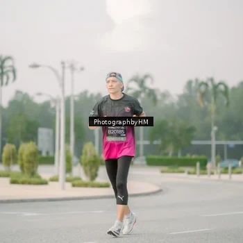 Runner Photo 6743803