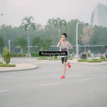 Runner Photo 6743811