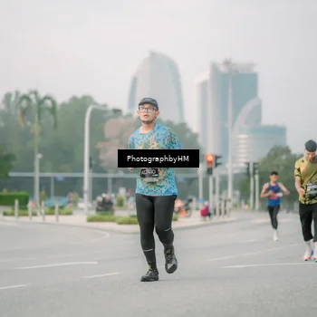Runner Photo 6743866