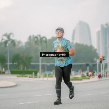Runner Photo 6743874