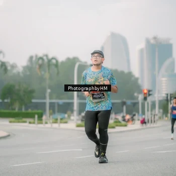 Runner Photo 6743877