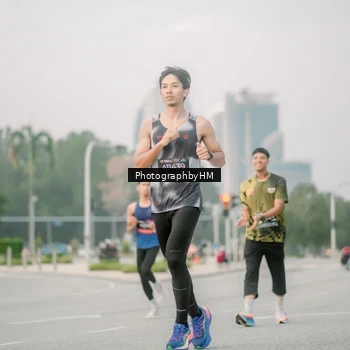 Runner Photo 6743888