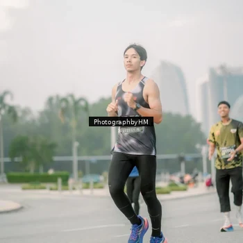 Runner Photo 6743892