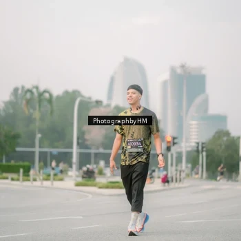 Runner Photo 6743902