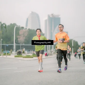 Runner Photo 6743921