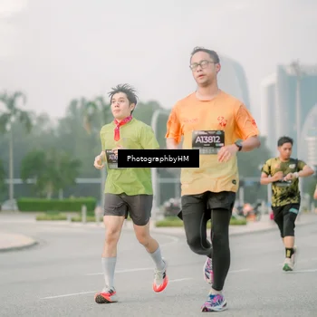 Runner Photo 6743954
