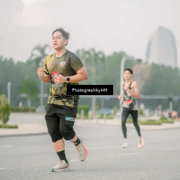 Runner Photo 6743970
