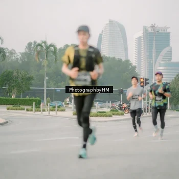 Runner Photo 6743990