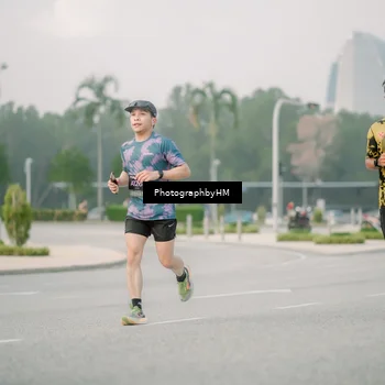 Runner Photo 6744029