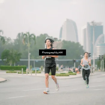 Runner Photo 6744048