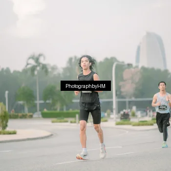 Runner Photo 6744060