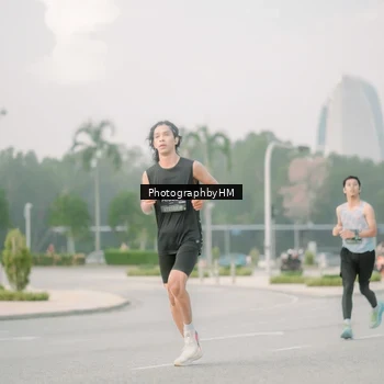 Runner Photo 6744069