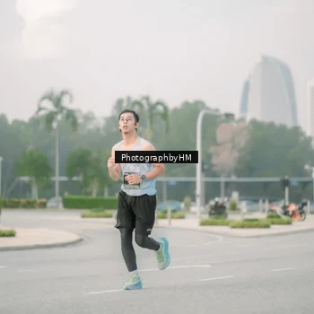 Runner Photo 6744072