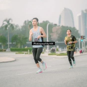 Runner Photo 6744082