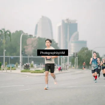 Runner Photo 6744111