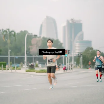 Runner Photo 6744114