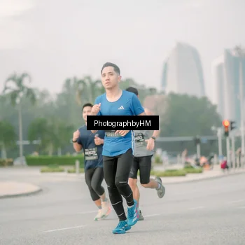 Runner Photo 6744214