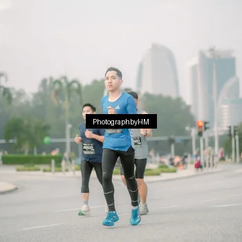 Runner Photo 6744216