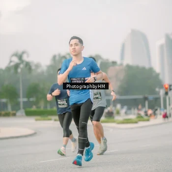 Runner Photo 6744219