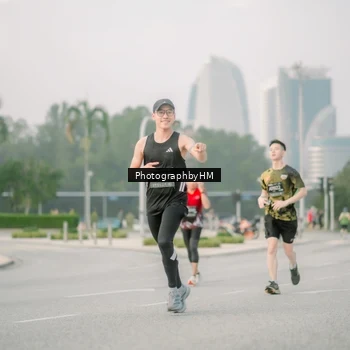 Runner Photo 6744230