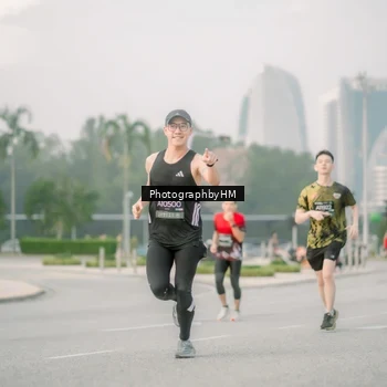 Runner Photo 6744231