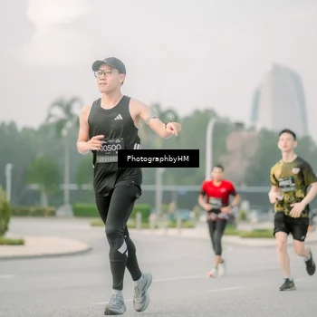 Runner Photo 6744241