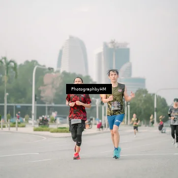 Runner Photo 6744249