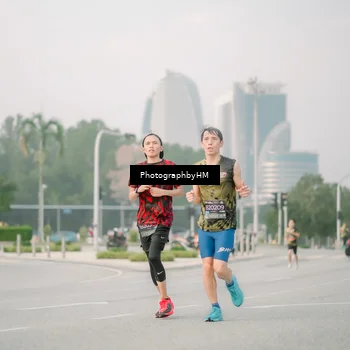 Runner Photo 6744256