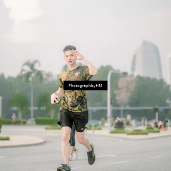 Runner Photo 6744259