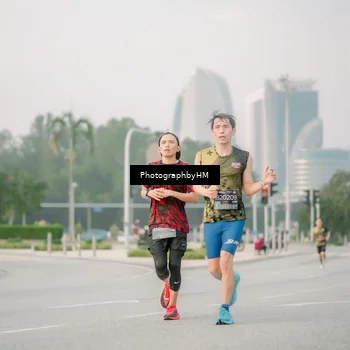 Runner Photo 6744262