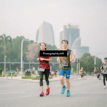 Runner Photo 6744272