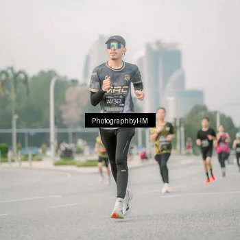Runner Photo 6744293