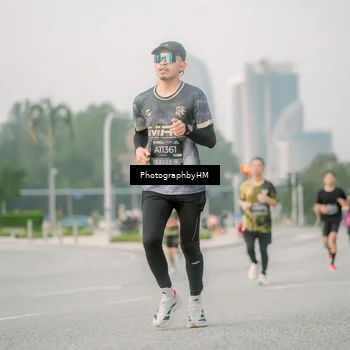 Runner Photo 6744296