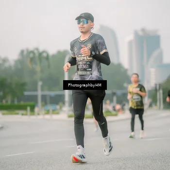 Runner Photo 6744298