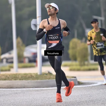 Runner Photo 6744333