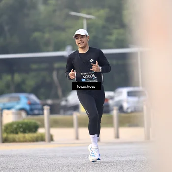 Runner Photo 6744336