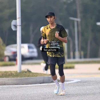 Runner Photo 6744344