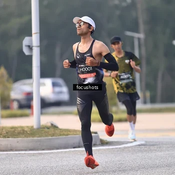 Runner Photo 6744353