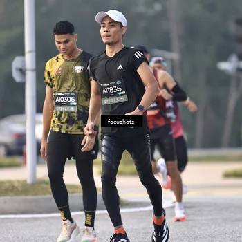 Runner Photo 6744376